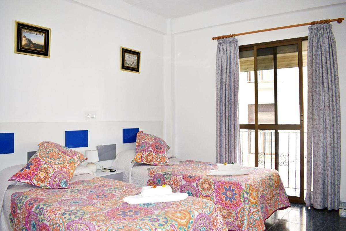 Hostal Sol Y Mar Nerja Exterior photo