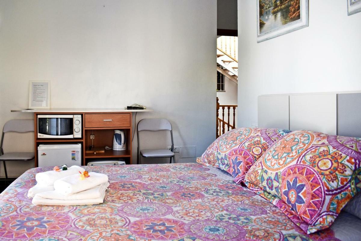 Hostal Sol Y Mar Nerja Exterior photo