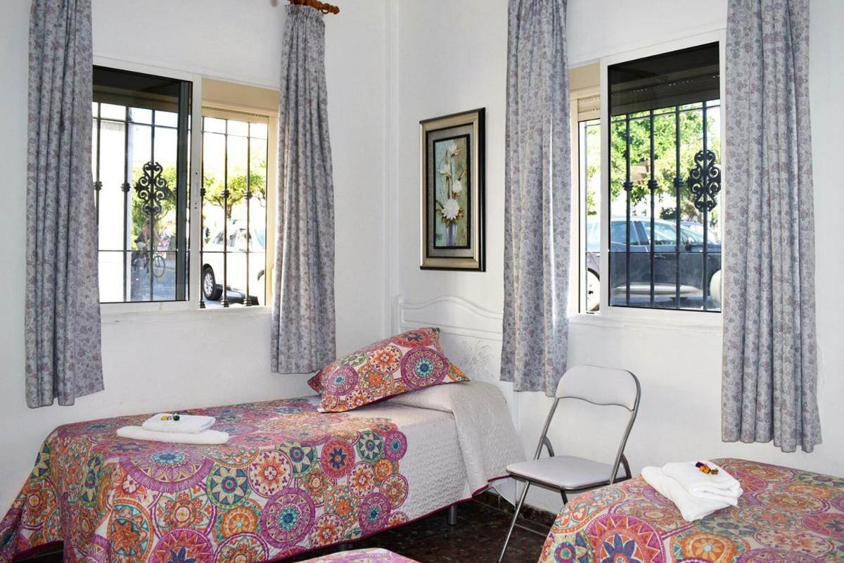 Hostal Sol Y Mar Nerja Exterior photo