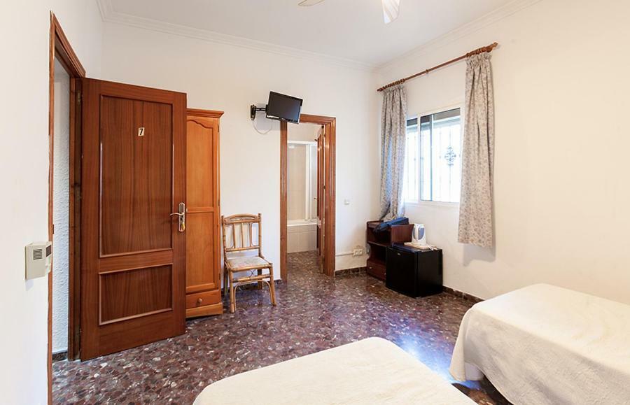 Hostal Sol Y Mar Nerja Exterior photo