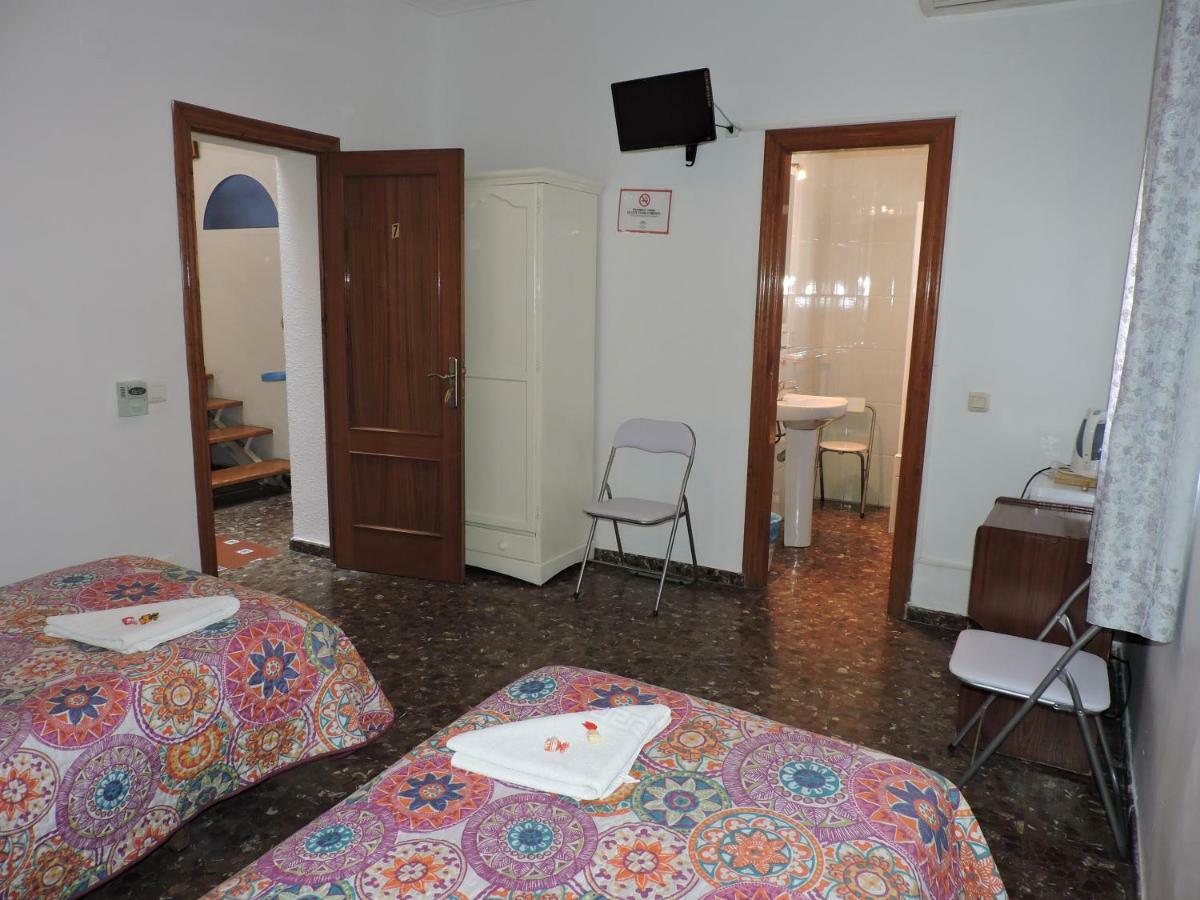Hostal Sol Y Mar Nerja Exterior photo
